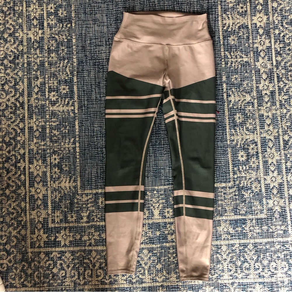 Alo yoga pants